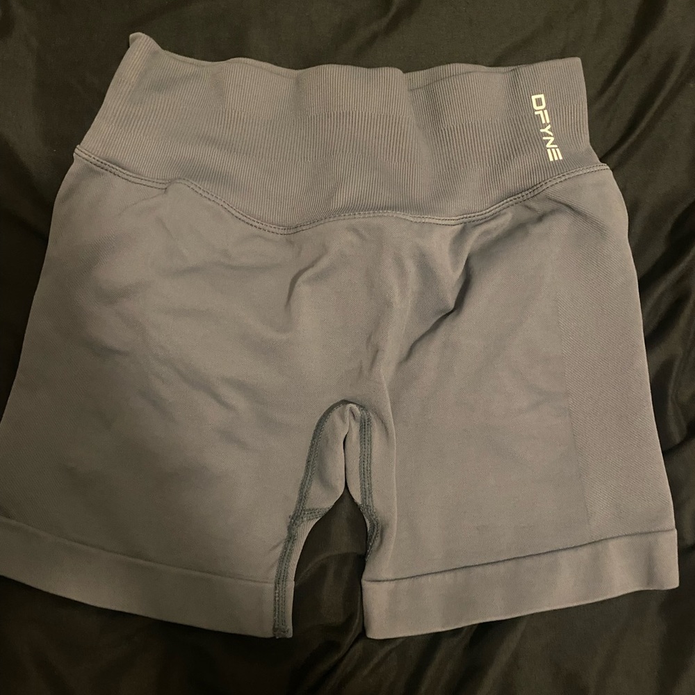 Dfyne dynamic shorts